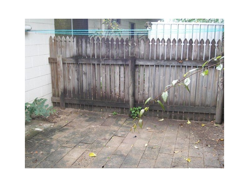 1/118 Wistaria Street, Holloways Beach QLD 4878