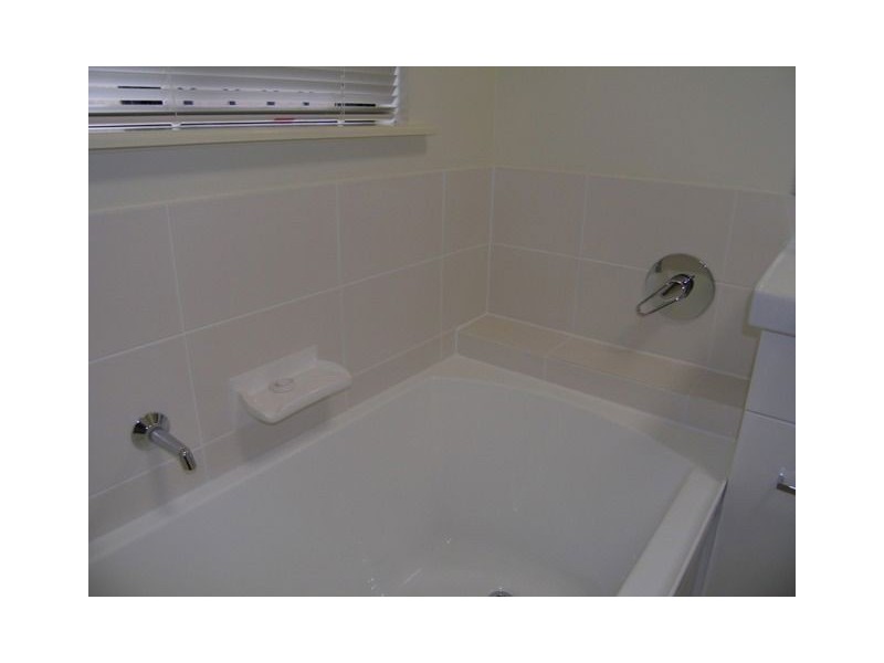 3 Chandra Close, Redlynch QLD 4870