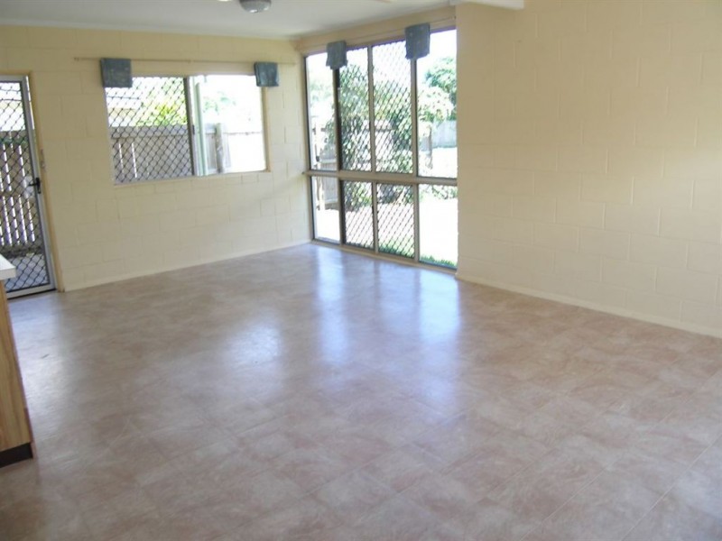 4/7 Bamboo Street, Holloways Beach QLD 4878