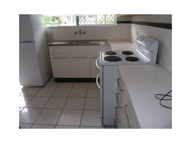 8/67-69 Moore Street, Trinity Beach QLD 4879