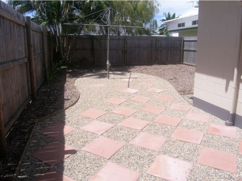 1/5 Bamboo Street, Holloways Beach QLD 4878