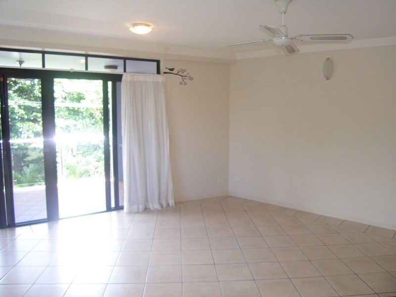 6/65 Sims Esplanade, Yorkeys Knob QLD 4878