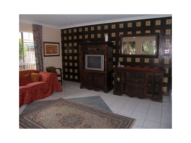 8 Tuffley, Kanimbla QLD 4870