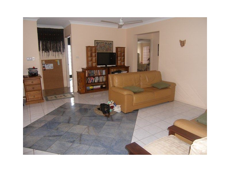 8 Tuffley, Kanimbla QLD 4870
