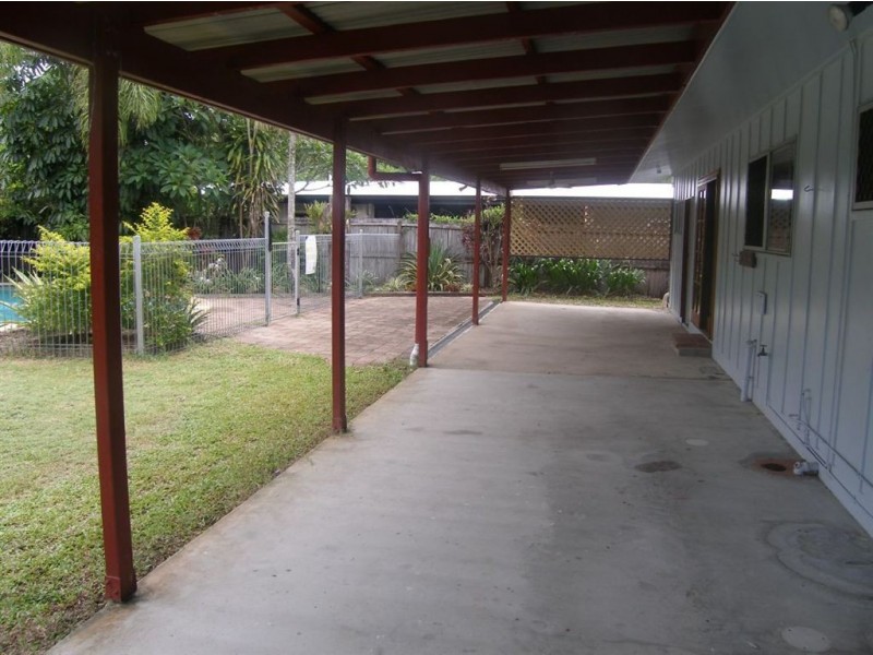 3 Carolyn Close, Yorkeys Knob QLD 4878