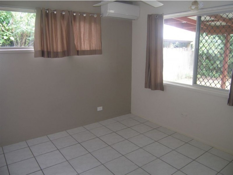 3 Carolyn Close, Yorkeys Knob QLD 4878