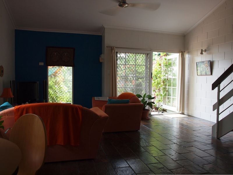 11/25 Hibiscus Lane, Holloways Beach QLD 4878