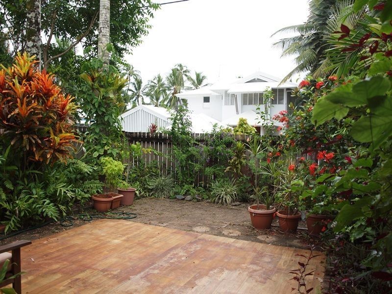 11/25 Hibiscus Lane, Holloways Beach QLD 4878