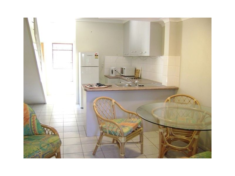 1/21 Hibiscus Lane, Holloways Beach QLD 4878