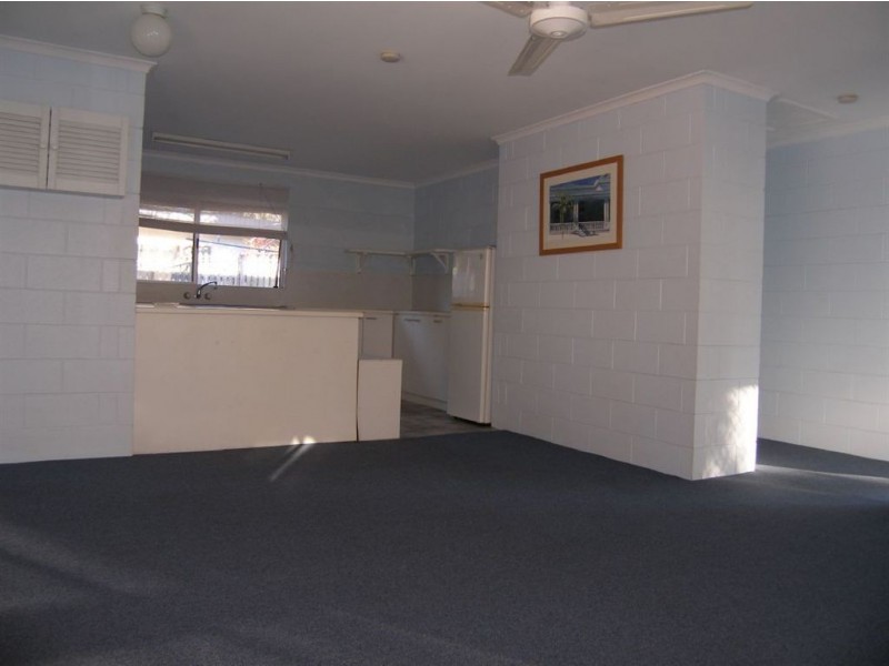 37A Tamarind Street, Holloways Beach QLD 4878