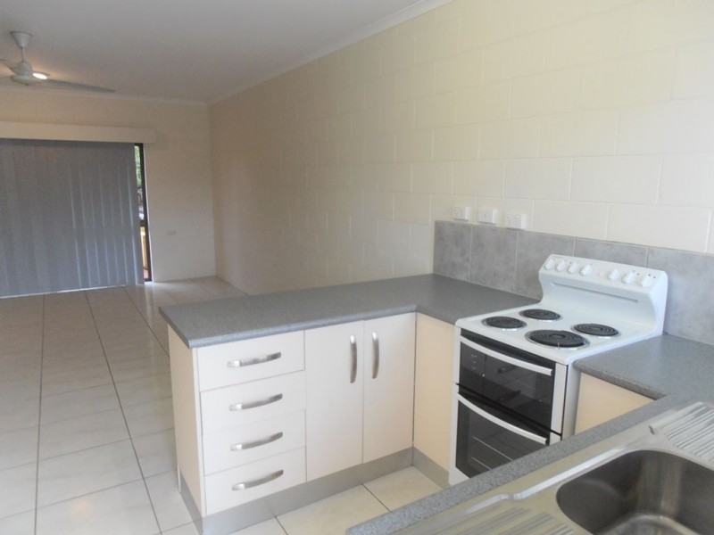 10/20-24 Palm Street, Holloways Beach QLD 4878