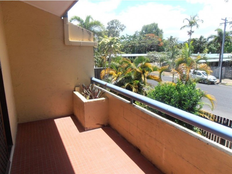 10/20-24 Palm Street, Holloways Beach QLD 4878