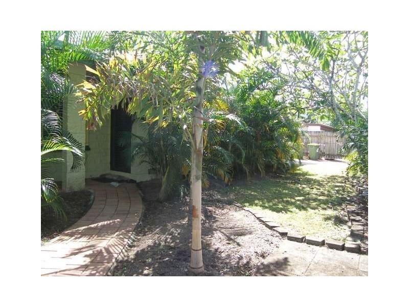 Holloways Beach QLD 4878