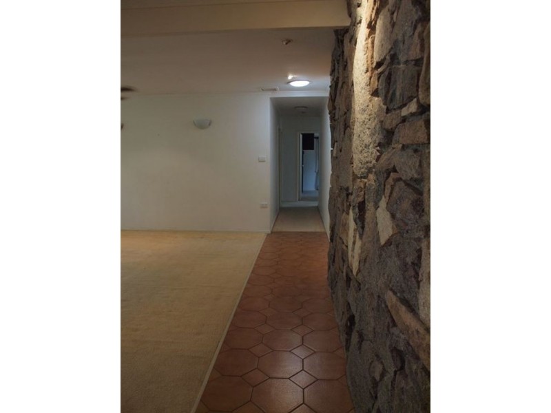 Holloways Beach QLD 4878