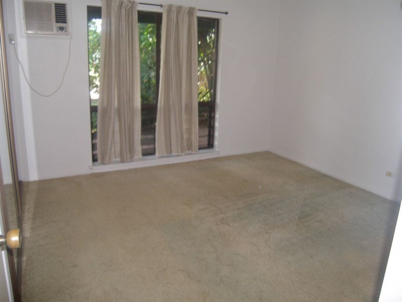 40 Maple Street, Holloways Beach QLD 4878