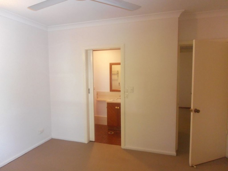 40 Maple Street, Holloways Beach QLD 4878