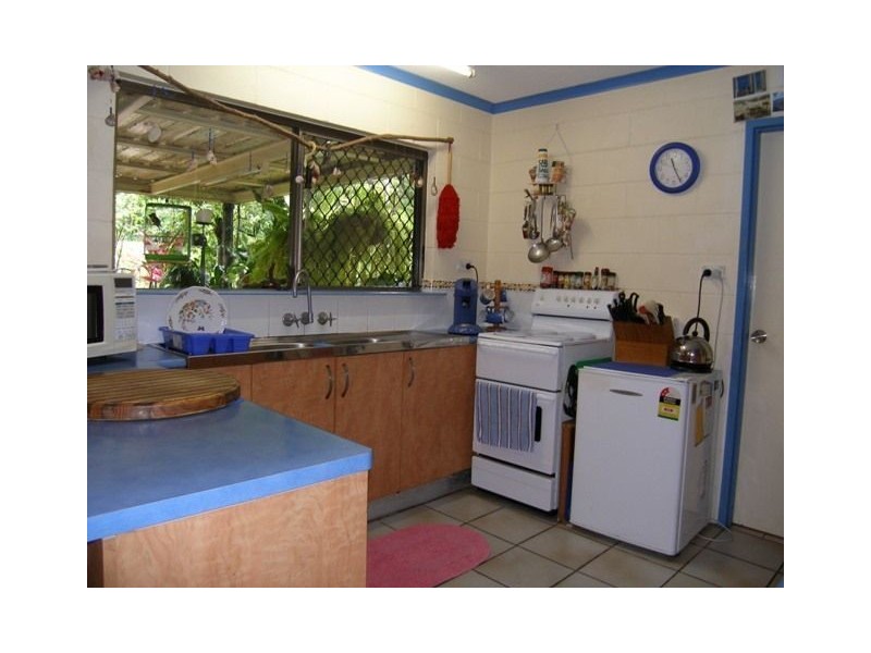 63 Bamboo Street, Holloways Beach QLD 4878