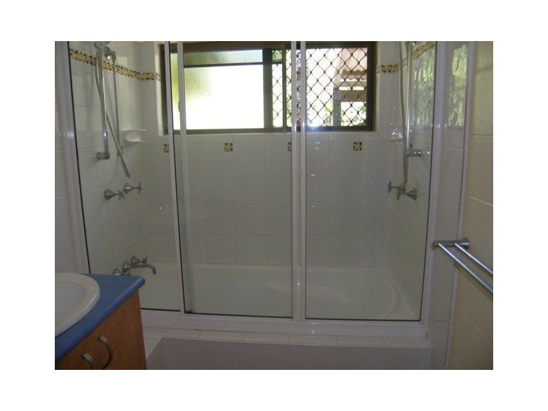 63 Bamboo Street, Holloways Beach QLD 4878