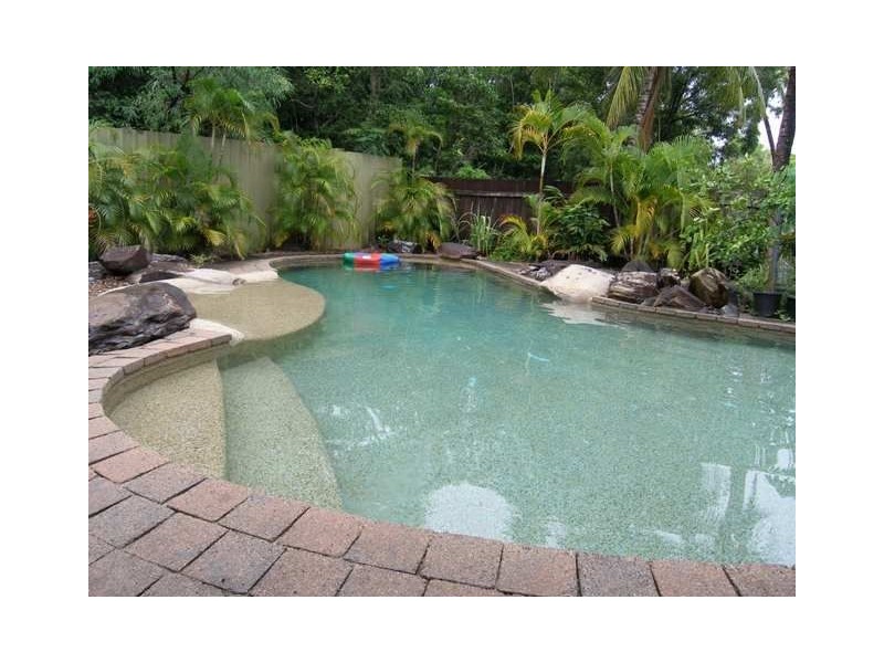 63 Bamboo Street, Holloways Beach QLD 4878