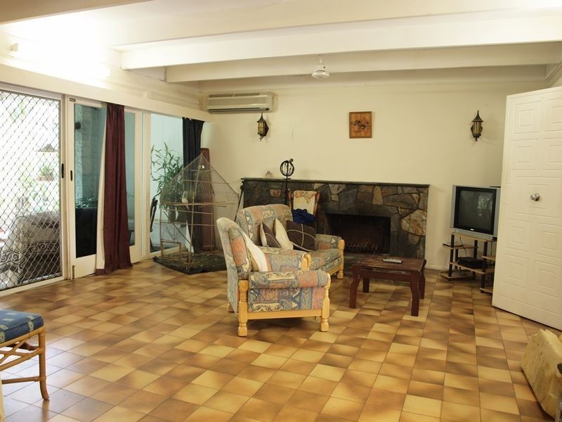 21 Oak Street, Holloways Beach QLD 4878