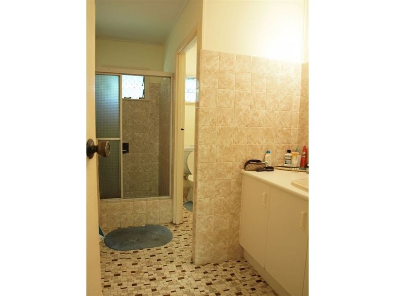 21 Oak Street, Holloways Beach QLD 4878