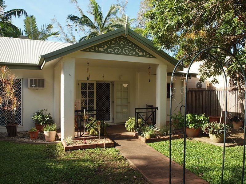 16 Saddle Mountain Road, Smithfield QLD 4878