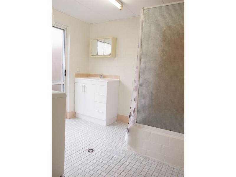 3/527 Varley Street, Yorkeys Knob QLD 4878