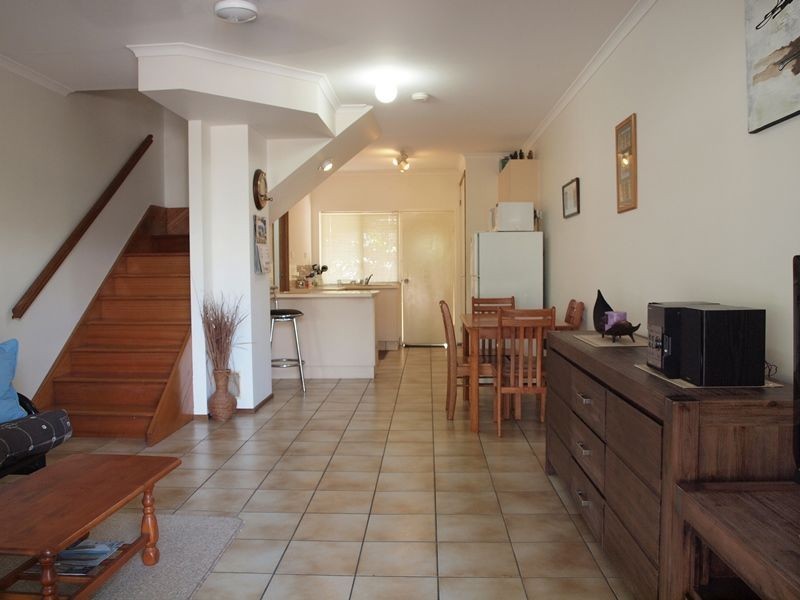 6/33 Fairweather Street, Yorkeys Knob QLD 4878