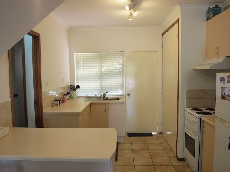 6/33 Fairweather Street, Yorkeys Knob QLD 4878