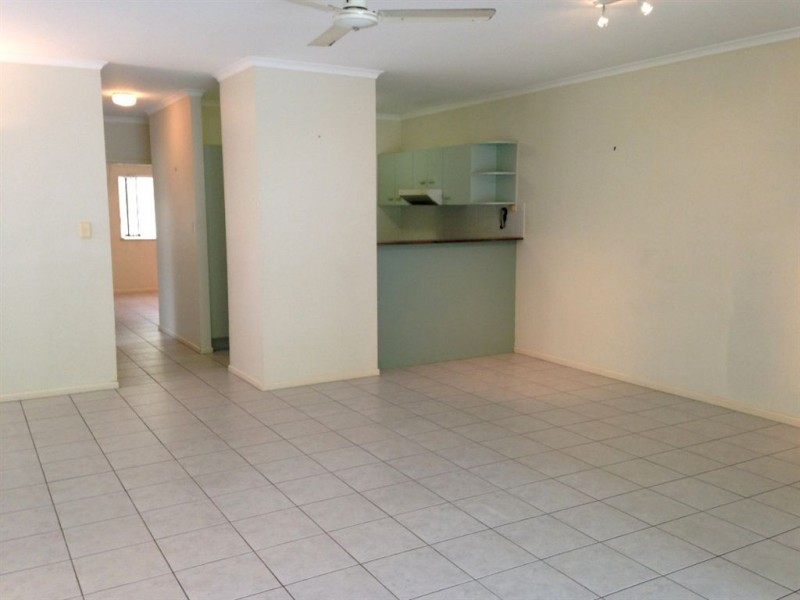 2/118 Cunningham Street, Yorkeys Knob QLD 4878