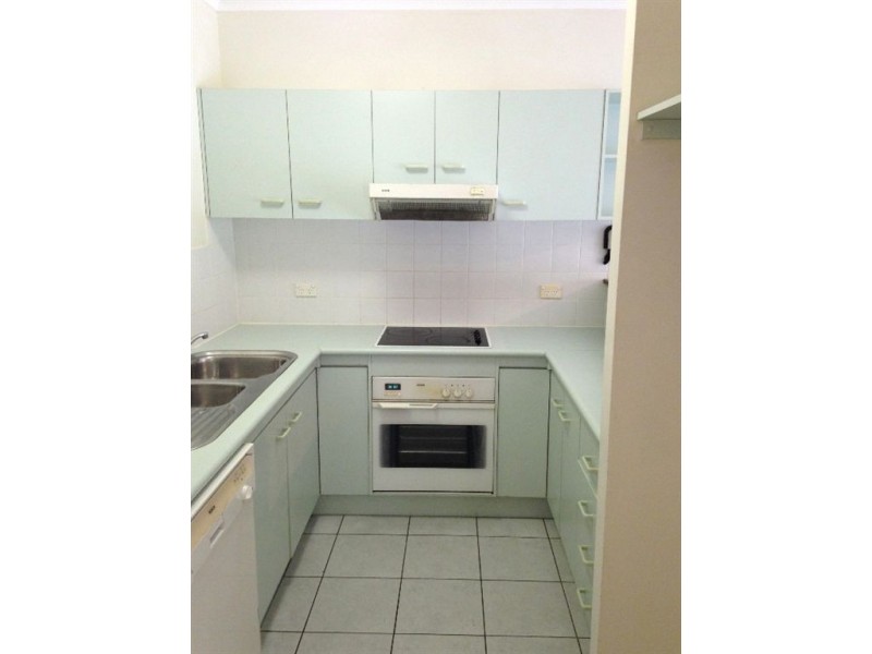 2/118 Cunningham Street, Yorkeys Knob QLD 4878