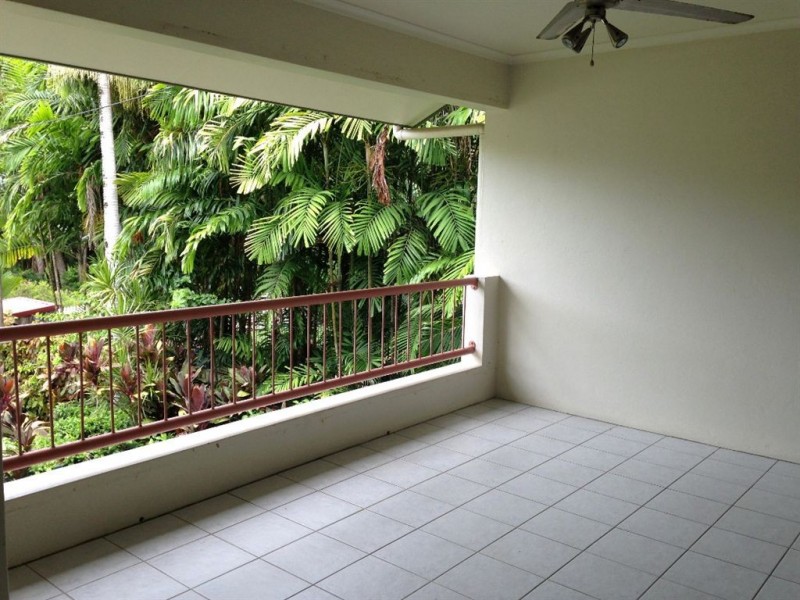 2/118 Cunningham Street, Yorkeys Knob QLD 4878