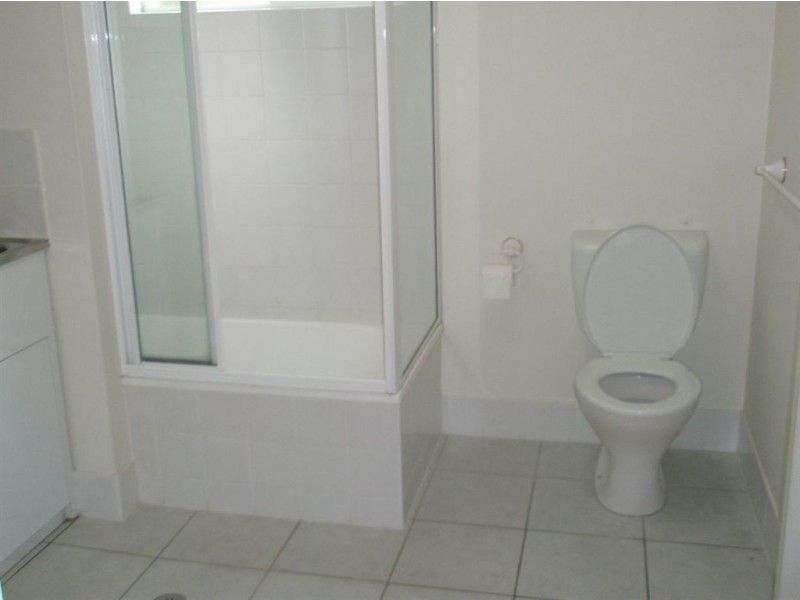 2/118 Cunningham Street, Yorkeys Knob QLD 4878