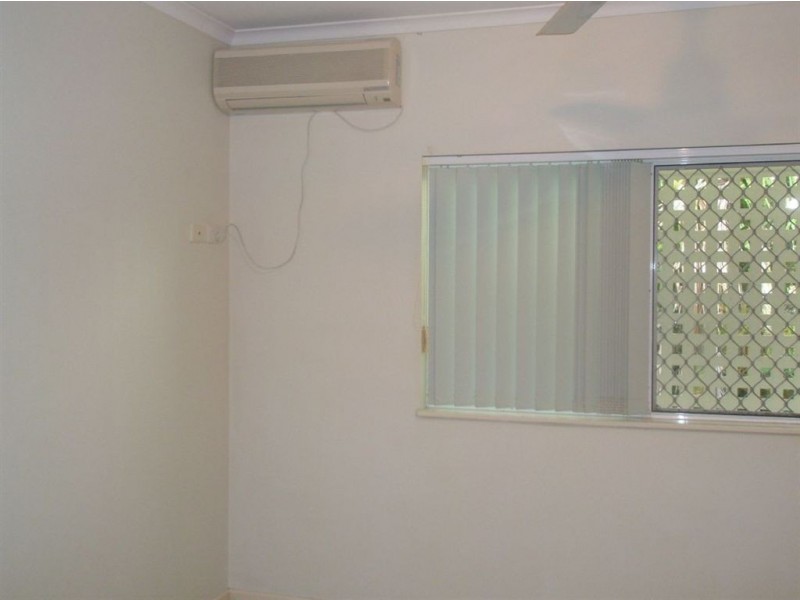 2/118 Cunningham Street, Yorkeys Knob QLD 4878