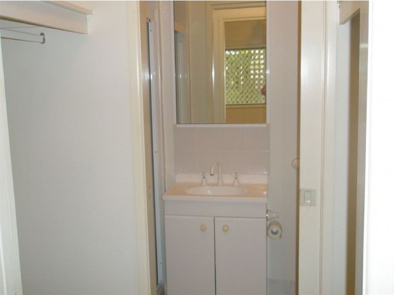 2/118 Cunningham Street, Yorkeys Knob QLD 4878