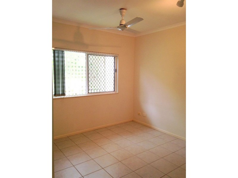 2/118 Cunningham Street, Yorkeys Knob QLD 4878