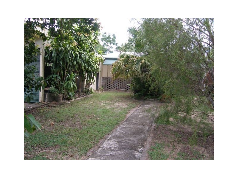 16 Christensen Street, Machans Beach QLD 4878