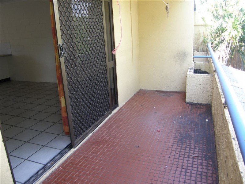 9/20-24 Palm Street, Holloways Beach QLD 4878