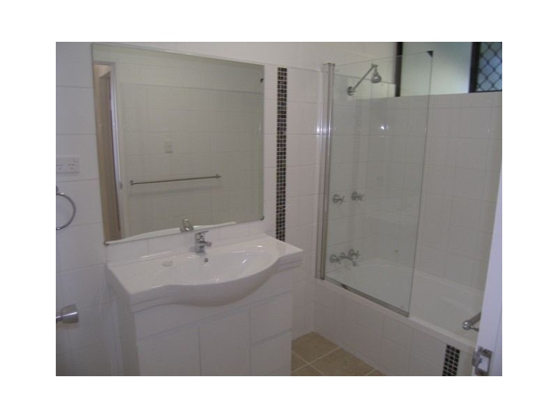 1/126 Wistaria, Holloways Beach QLD 4878