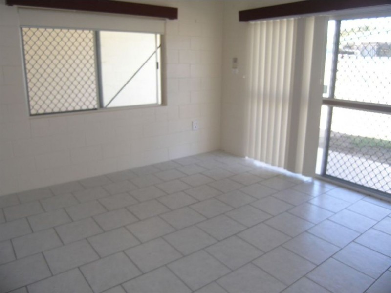 1/14 Fern Street, Holloways Beach QLD 4878