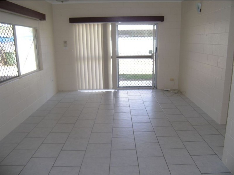 1/14 Fern Street, Holloways Beach QLD 4878