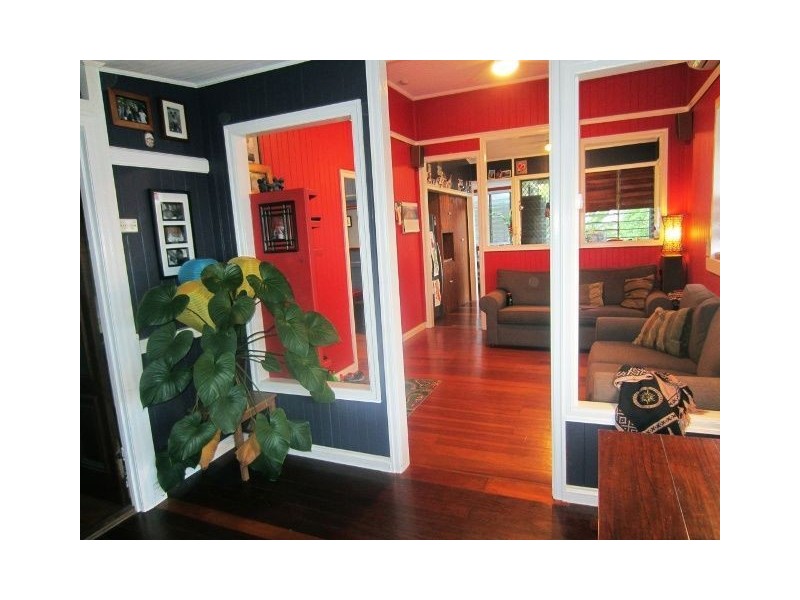 76 Cairns, Cairns North QLD 4870