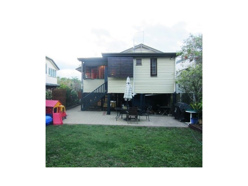 76 Cairns, Cairns North QLD 4870