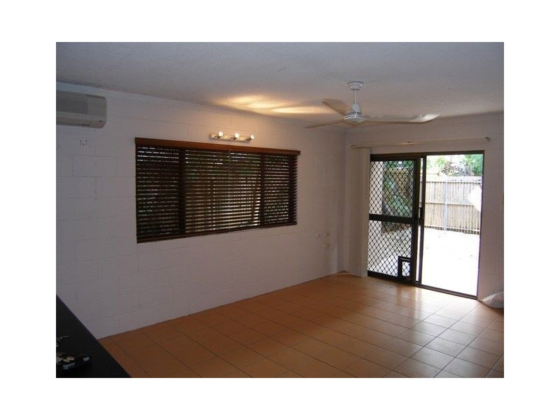 4/40 Mimosa Street, Holloways Beach QLD 4878