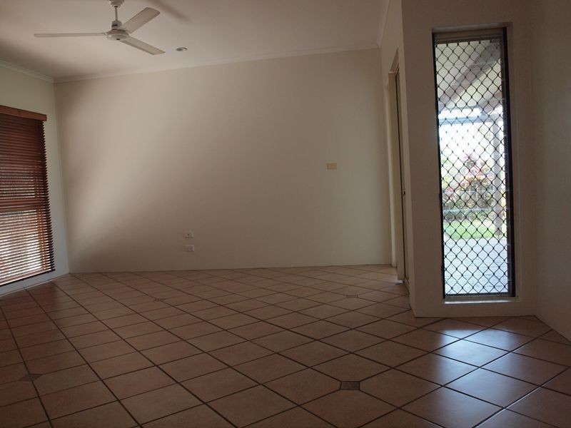 26 Lomond Street, Smithfield QLD 4878