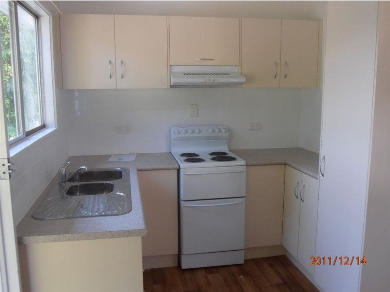 78 Upper Miles, Manoora QLD 4870