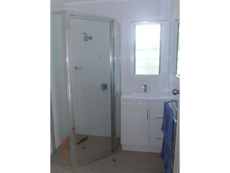 78 Upper Miles, Manoora QLD 4870