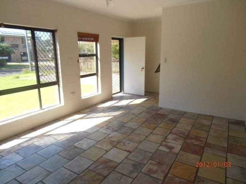 10 Marietta Street, Holloways Beach QLD 4878