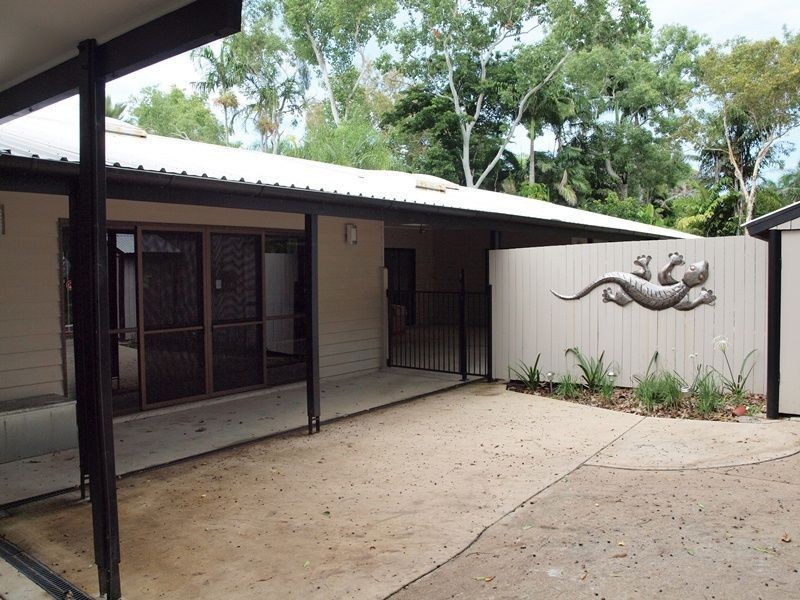 30 Petersen Street, Trinity Beach QLD 4879