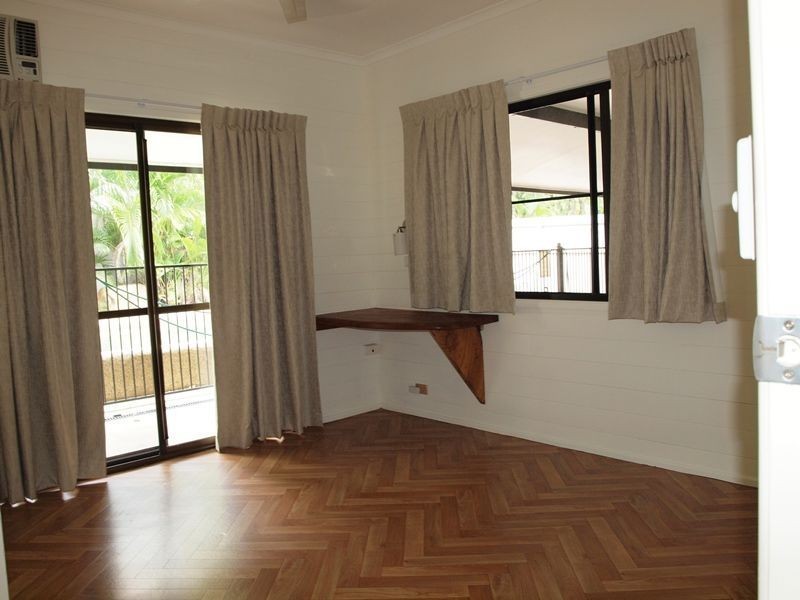 30 Petersen Street, Trinity Beach QLD 4879